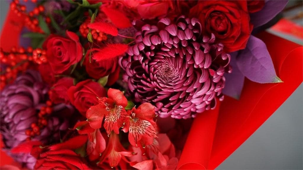 Además de rosas… ¿Qué otras flores regalar en San Valentín? - Flores y  adornos
